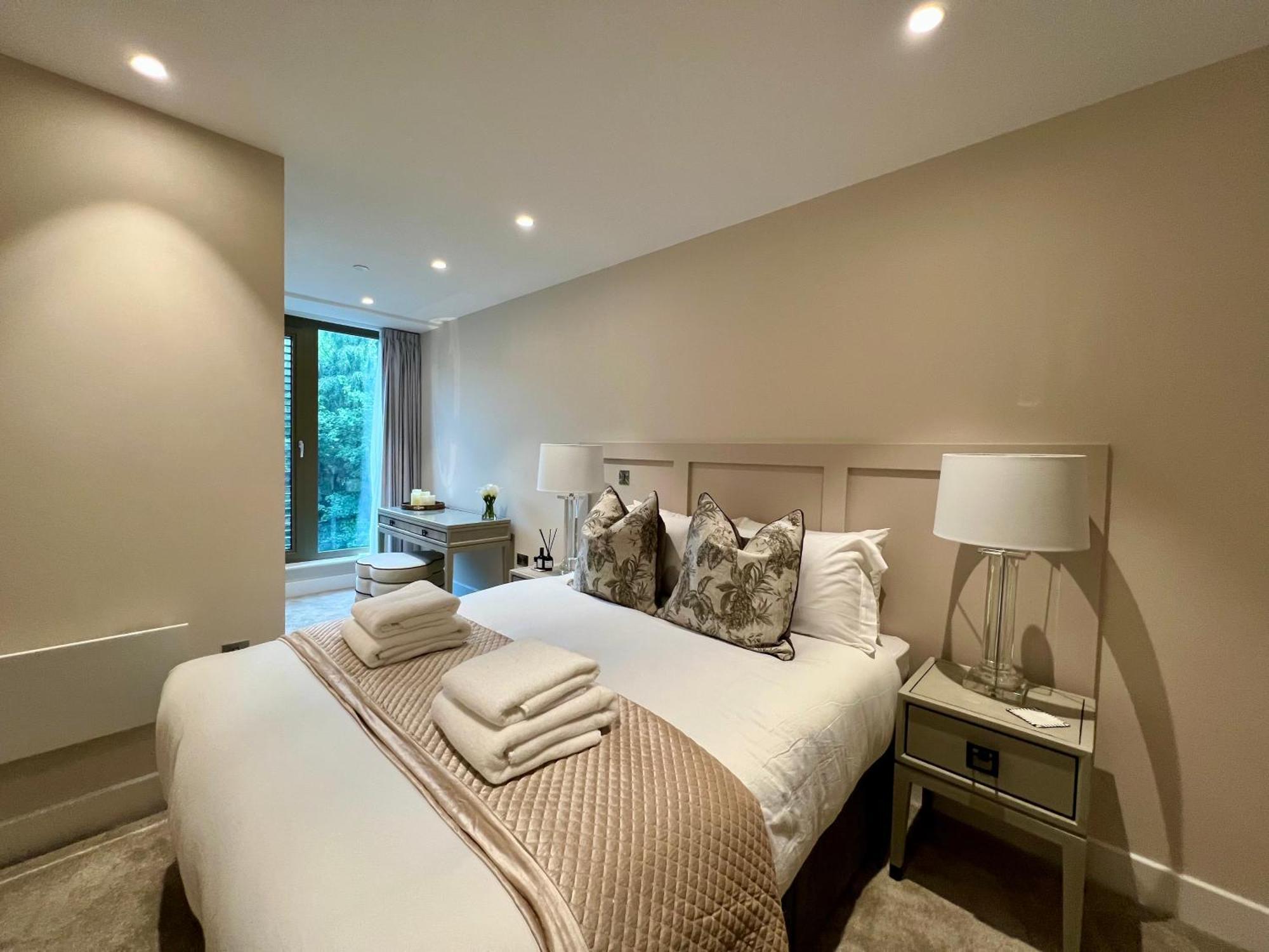 The Noir Blanc Retreat At Ryedale House Apartment York Exterior photo